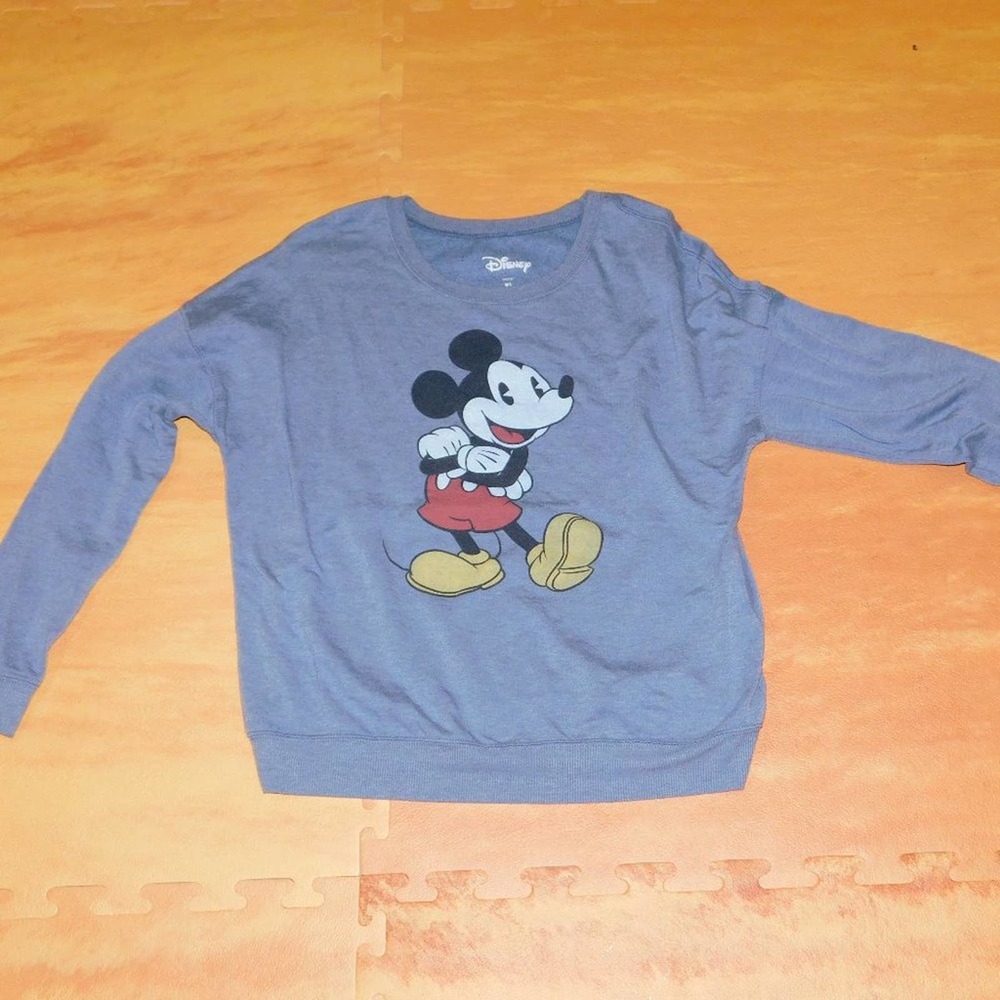 5/$30 Disney Retro Look Mickey Mouse Sweatshirt XL